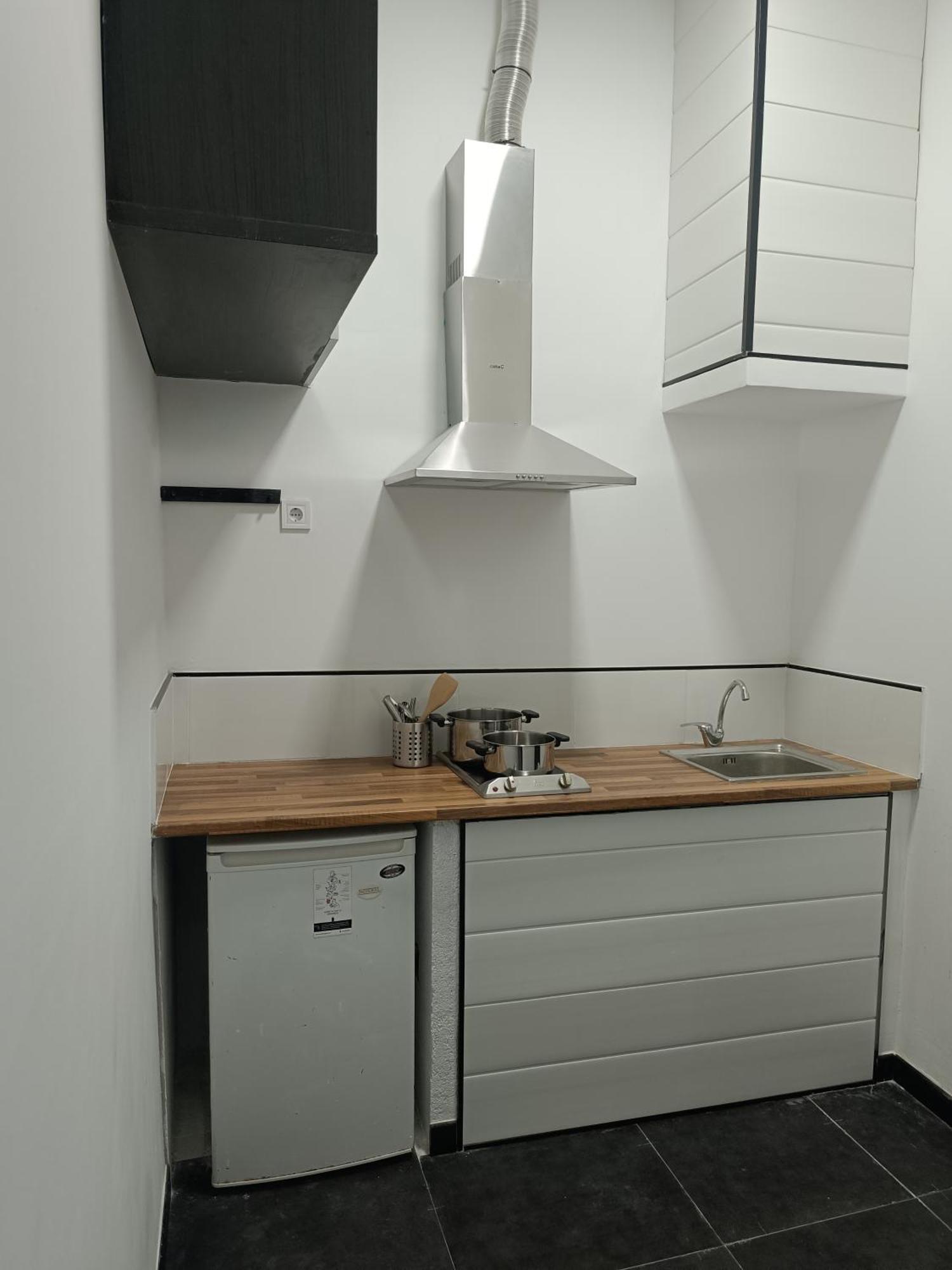 Family Delux Center Apartment Мадрид Екстериор снимка